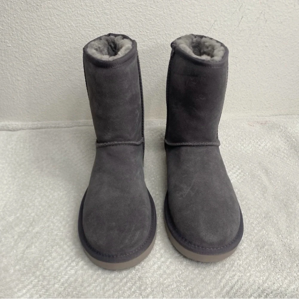 NWOT New Womens Koolaburra by UGG Gray Suede Shearling Lined Boots Size 8 Casual